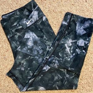 Nike Capri leggings